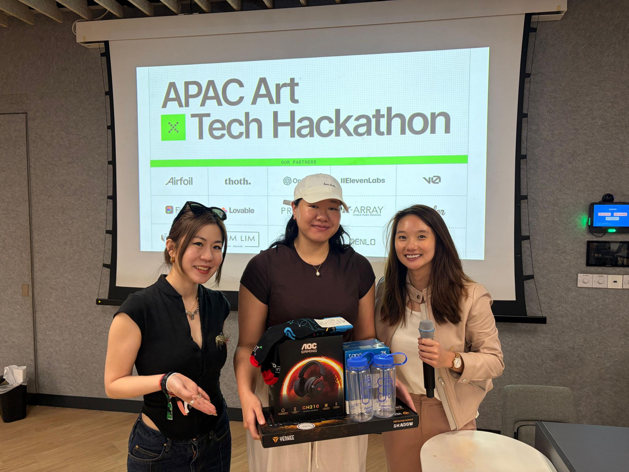 APAC Art × Tech Hackathon — TarotMeow
